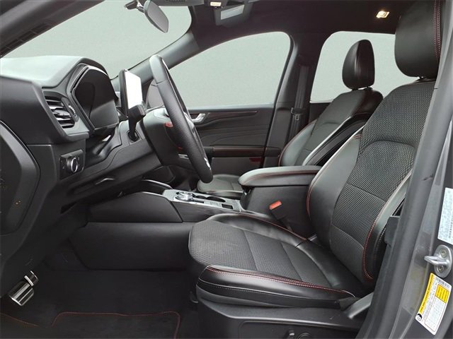Used 2023 Ford Escape ST-Line w/ Tech Pack #1 image 15