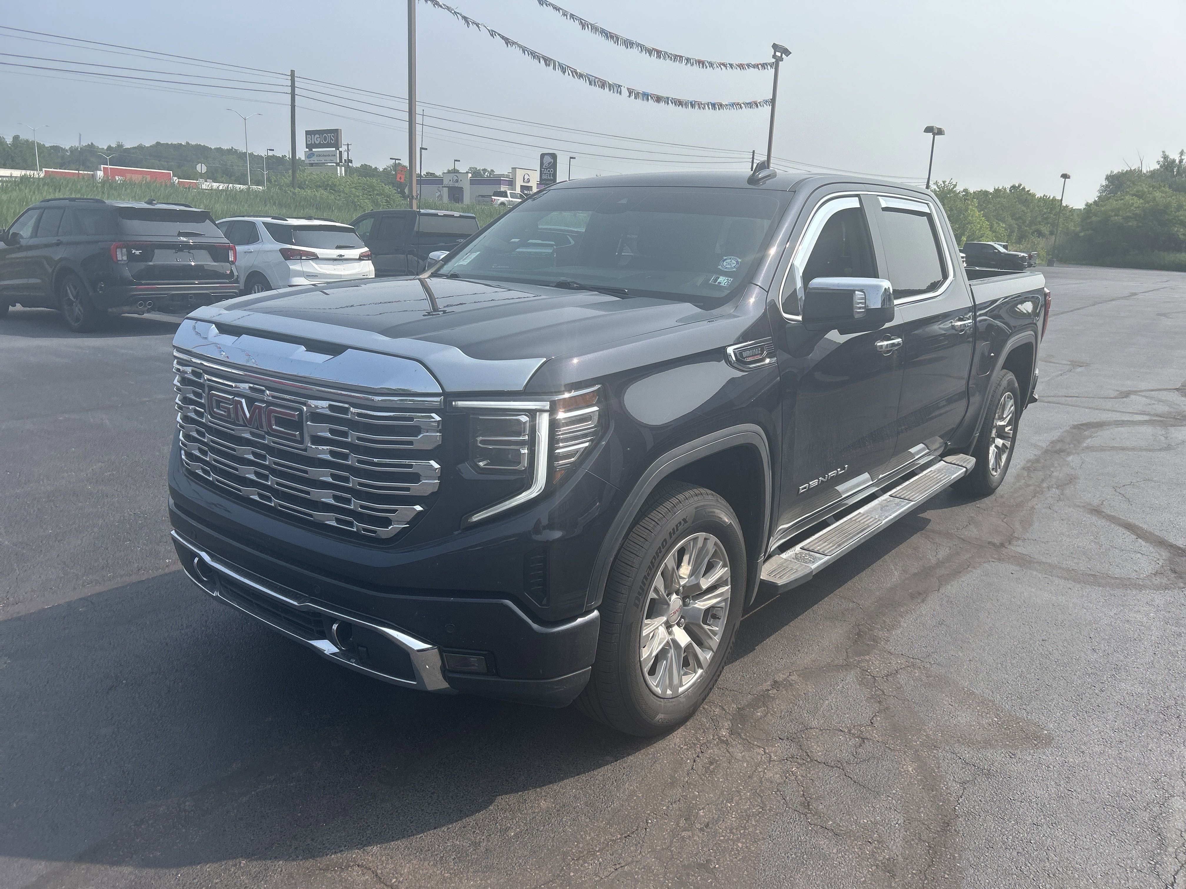 Used 2023 GMC Sierra 1500 Denali image 8