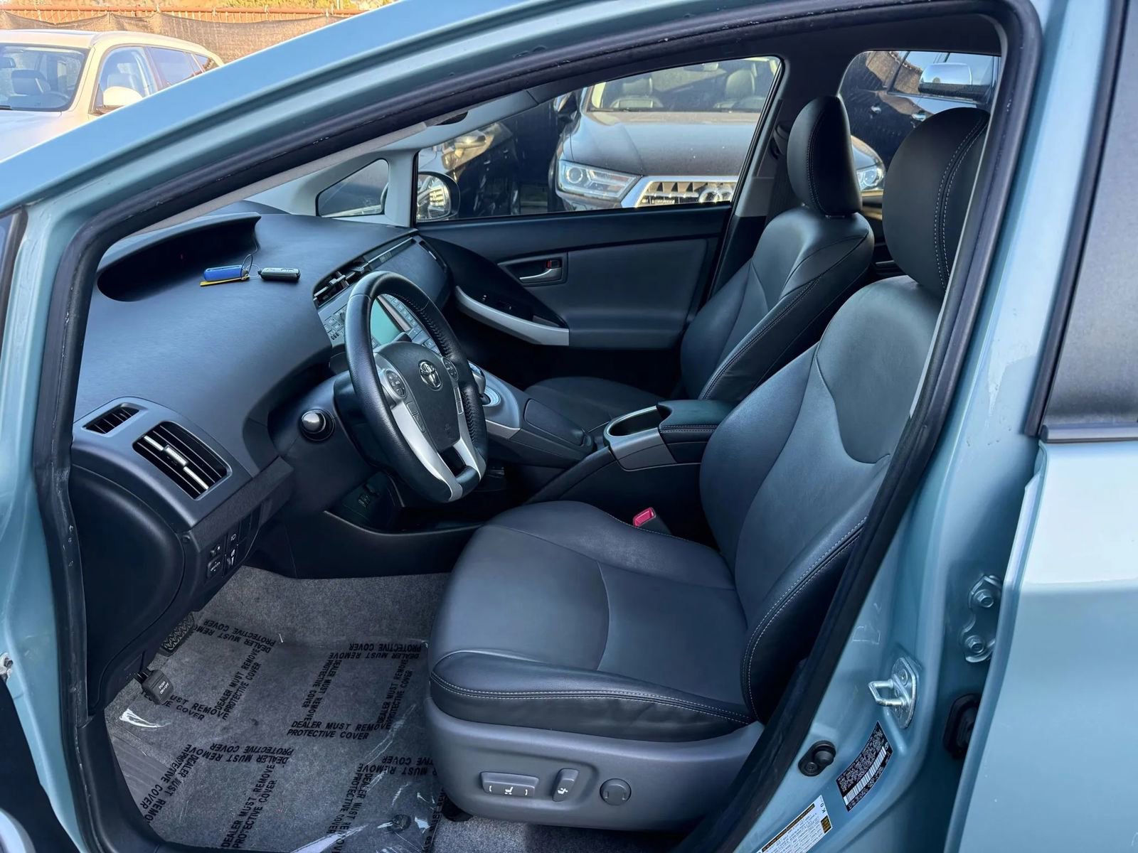 Used 2012 Toyota Prius Five image 8