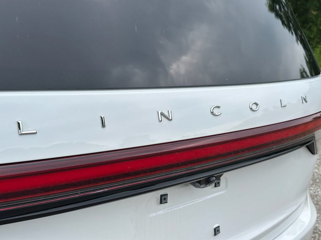 New 2026 Lincoln Aviator AWD image 27