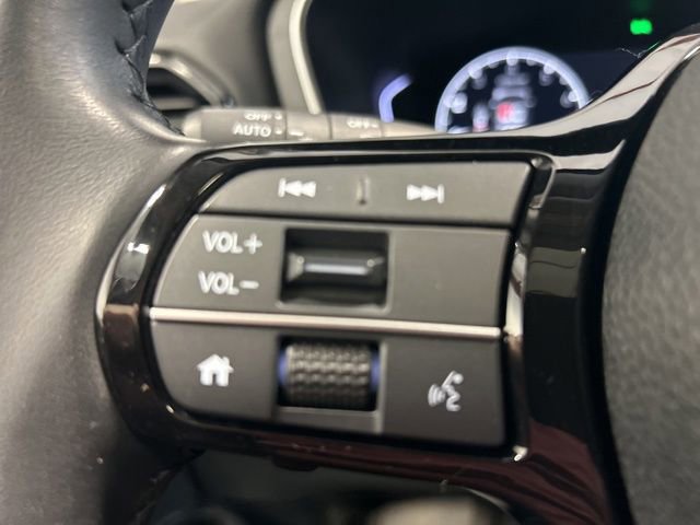 Certified 2023 Honda Pilot Touring image 31