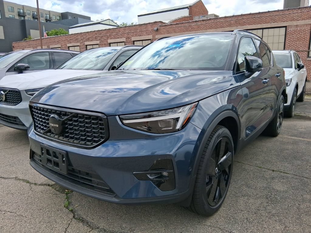 New 2026 Volvo XC40 B5 Ultra w/ Protection Package Premier AWD/4WD image 3