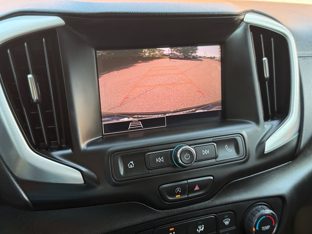 Used 2024 GMC Terrain SLE FWD image 27