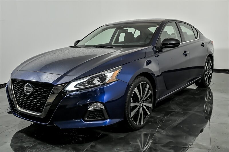 Used 2022 Nissan Altima 2.5 SR FWD image 5