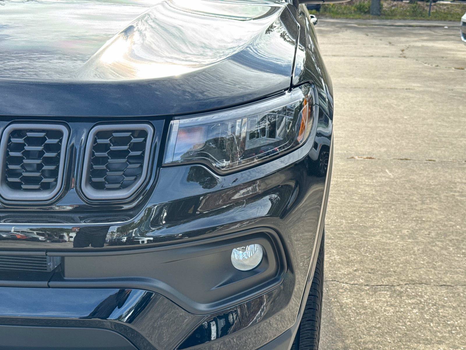 New 2026 Jeep Compass Latitude AWD/4WD image 9