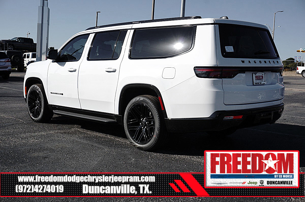 New 2025 Jeep Wagoneer L Series II w/ Premium Group I image 3