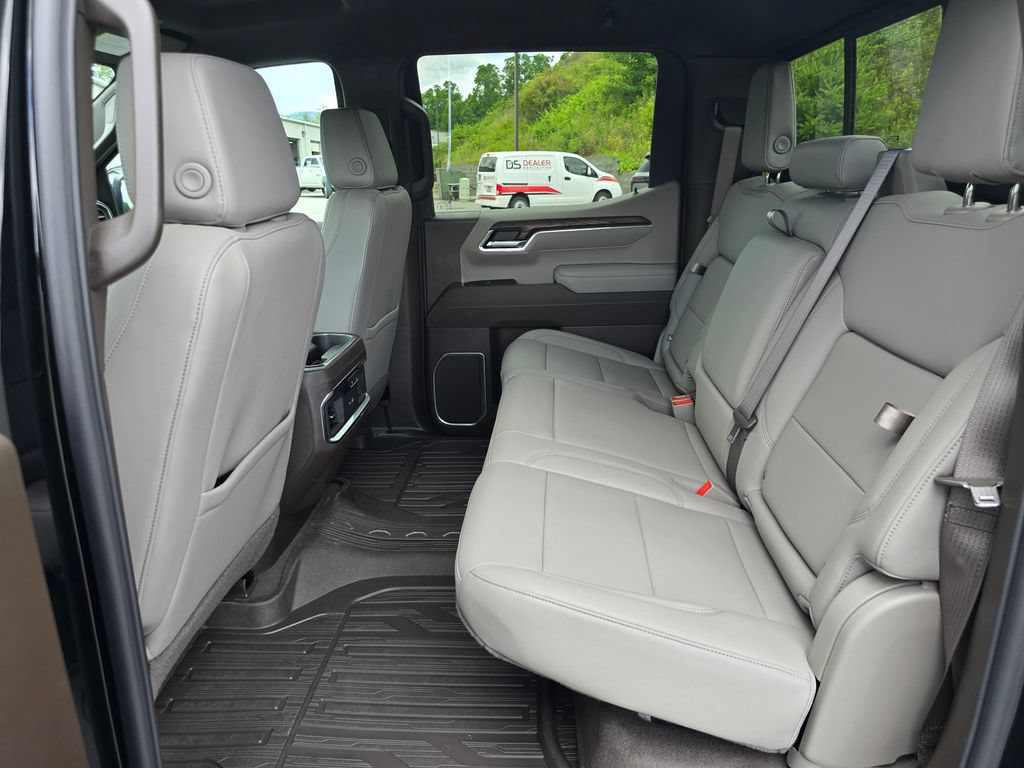New 2026 GMC Sierra 1500 SLT w/ SLT Premium Plus Package AWD/4WD image 11