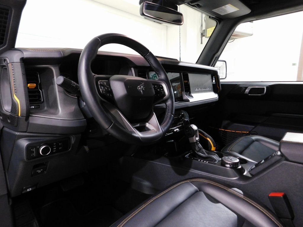 Used 2024 Ford Bronco Badlands image 32