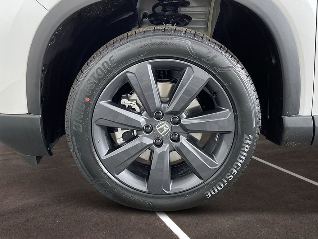 New 2026 Honda Pilot Sport image 9