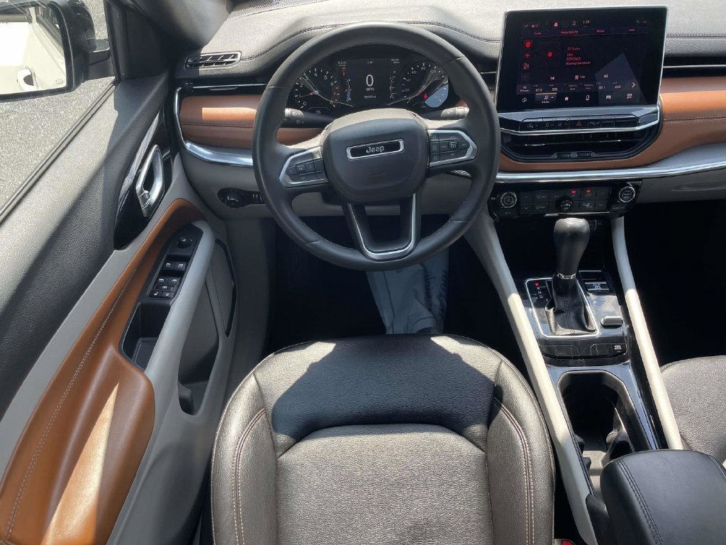 Used 2024 Jeep Compass Limited AWD/4WD image 21