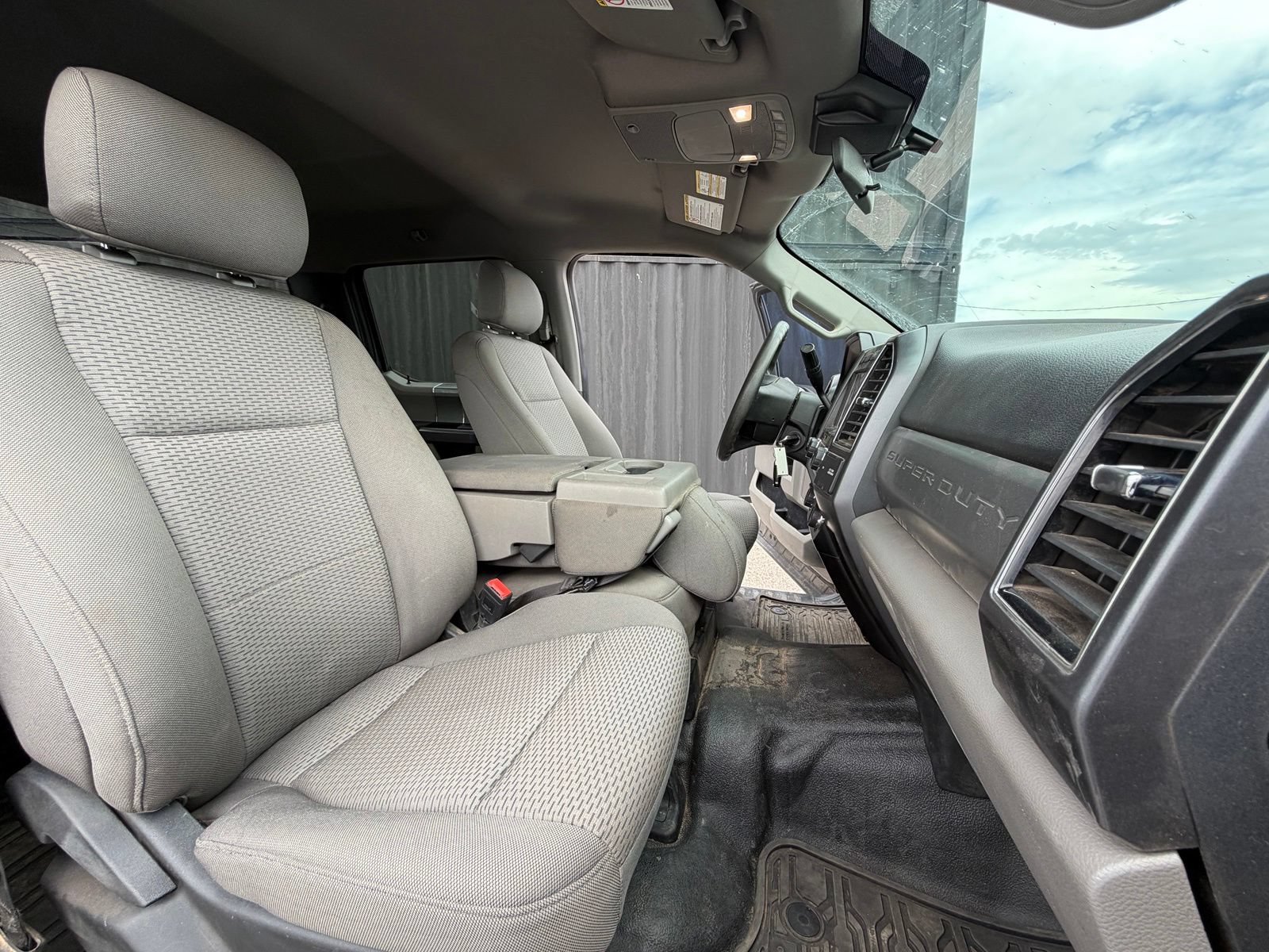 Used 2021 Ford F350 XLT w/ XLT Premium Package AWD/4WD image 15