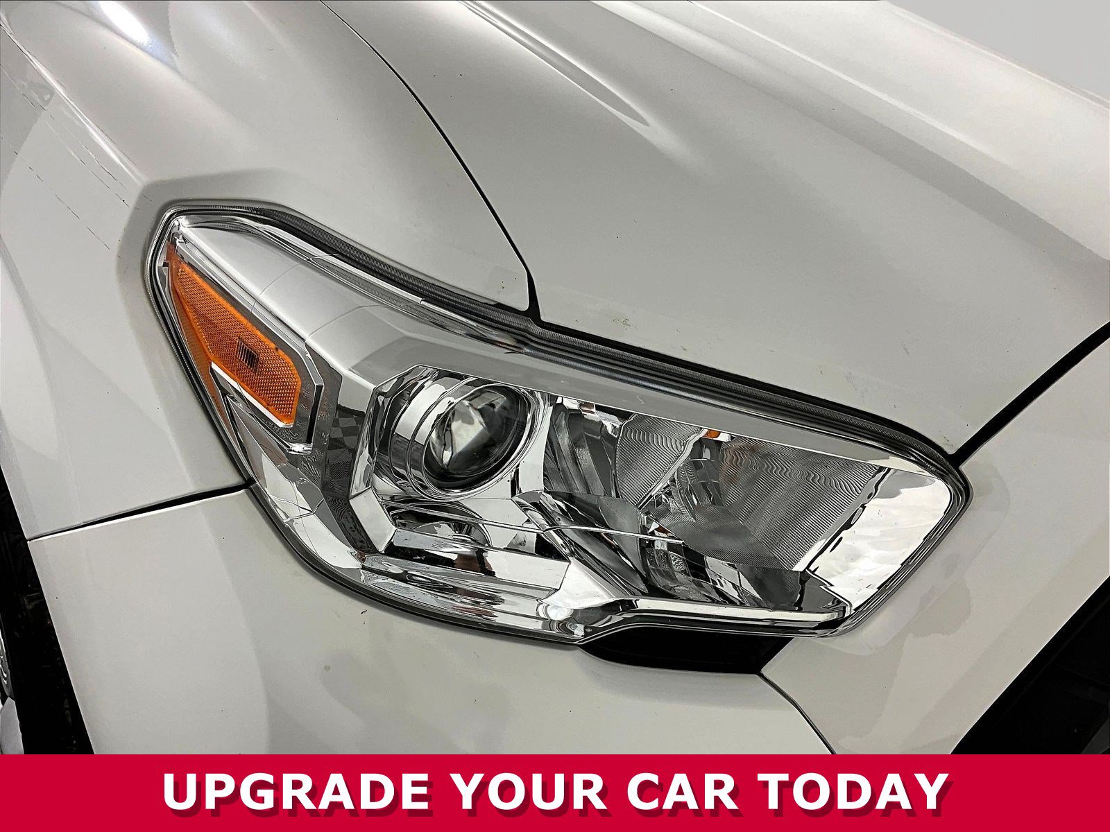 Used 2023 Toyota Tacoma SR AWD/4WD image 31