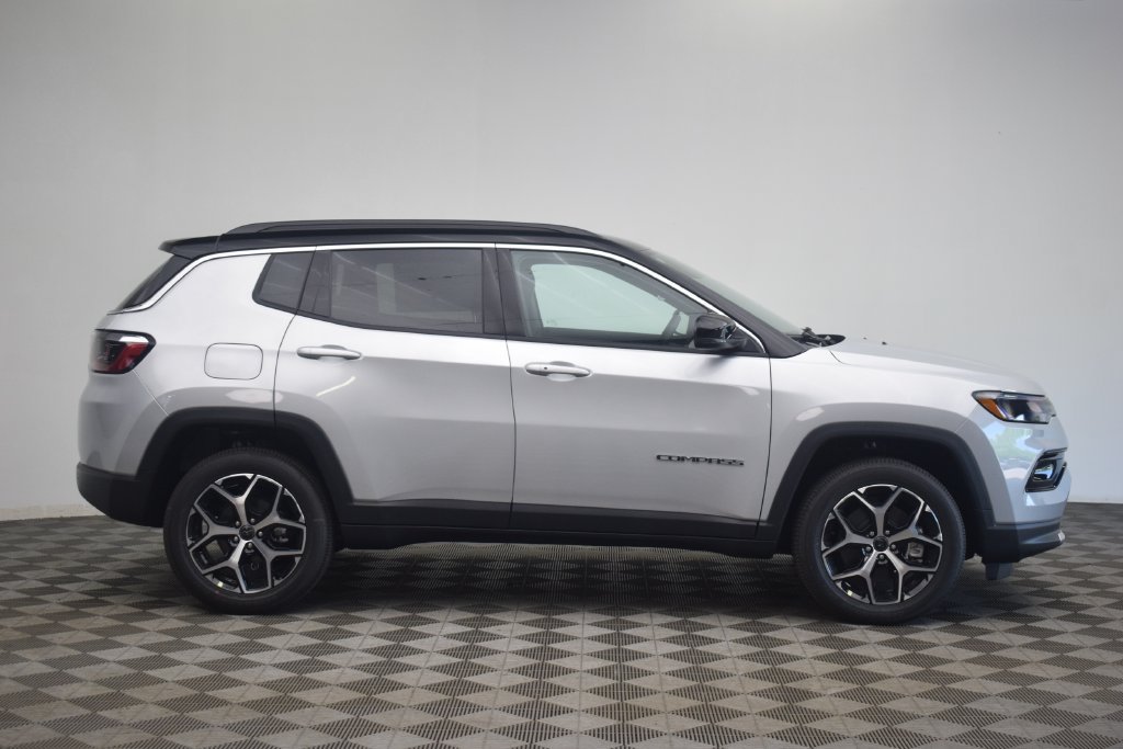 New 2026 Jeep Compass Limited AWD/4WD image 4