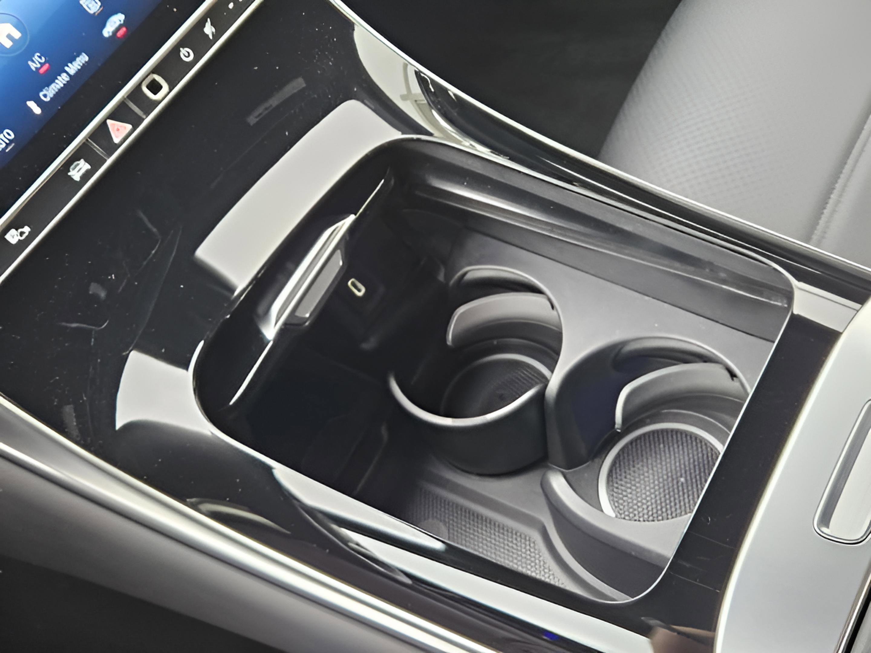 Certified 2025 Mercedes-Benz GLC 300 4MATIC image 19