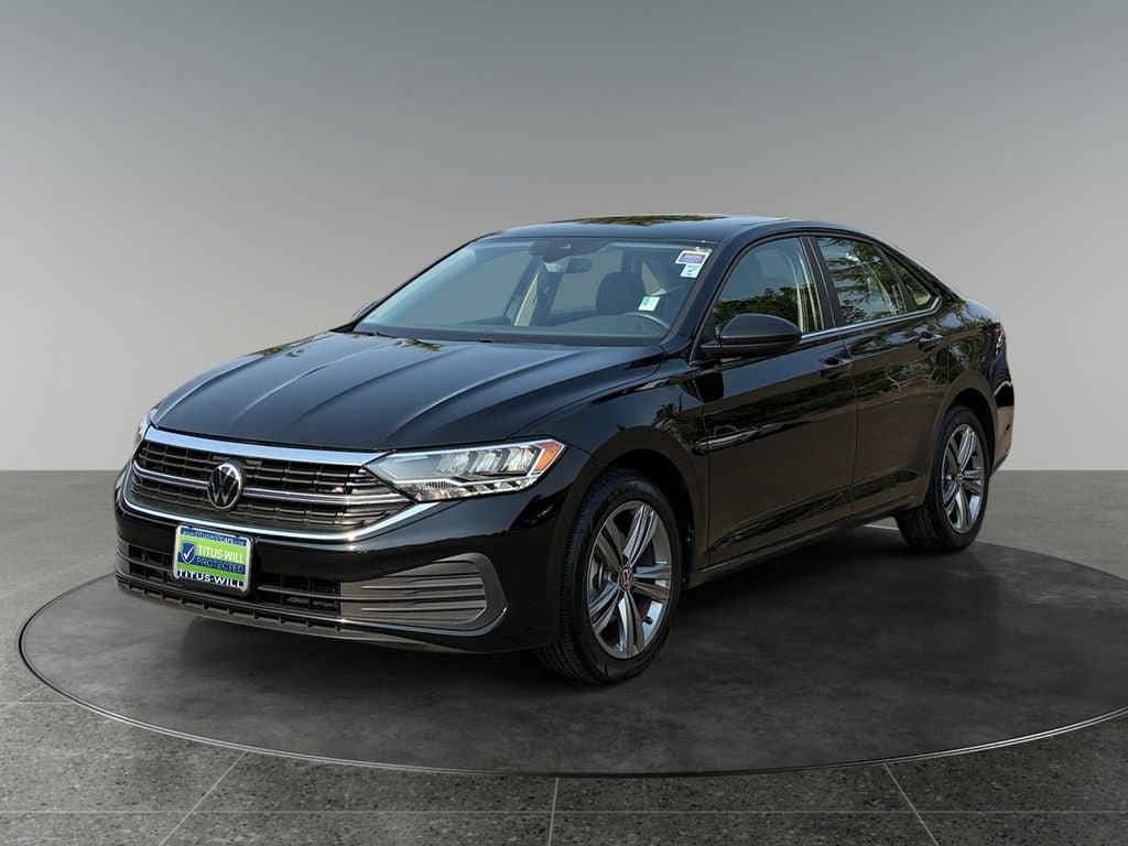 Used 2024 Volkswagen Jetta SE FWD image 3