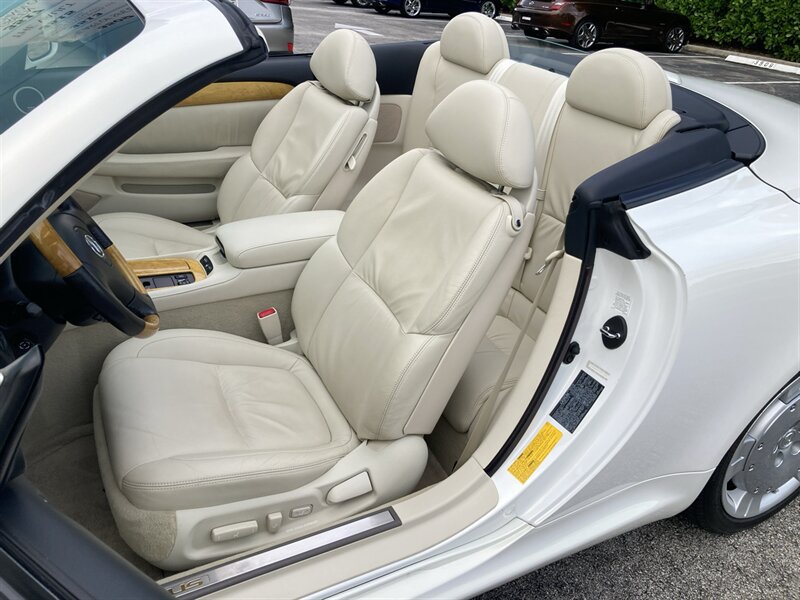 Used 2002 Lexus SC 430 Convertible RWD image 15