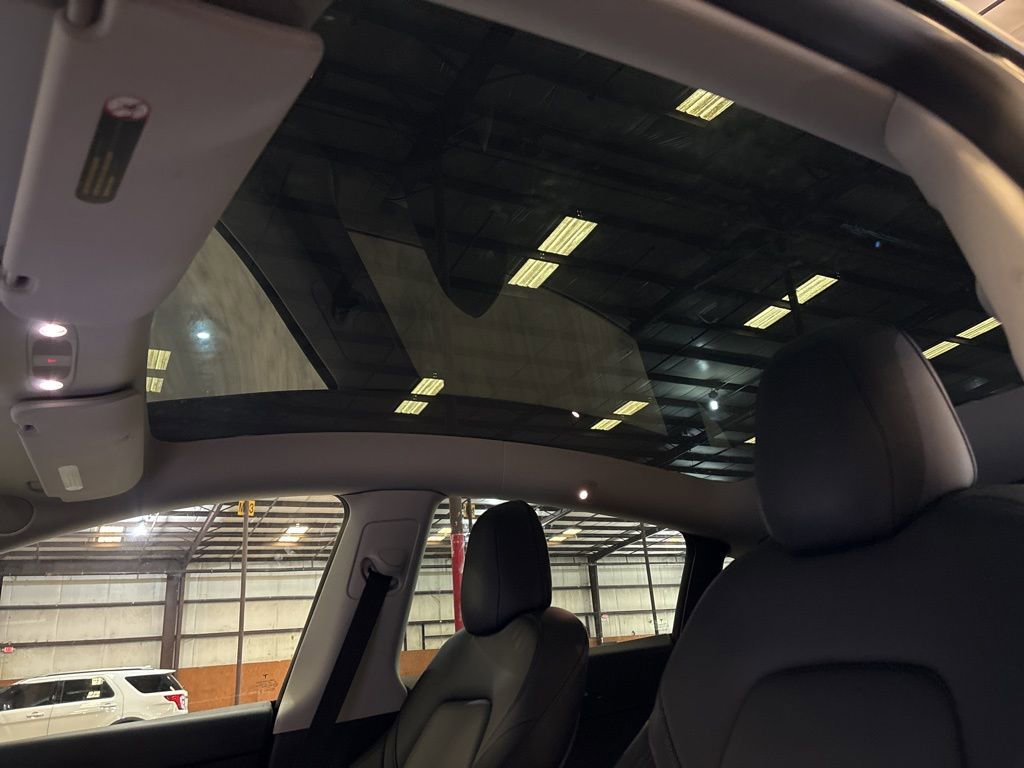 Used 2022 Tesla Model Y Long Range image 20