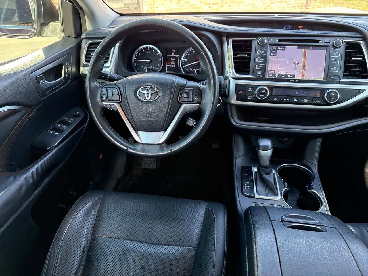 Used 2014 Toyota Highlander Limited image 39