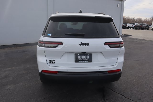 New 2025 Jeep Grand Cherokee L Altitude image 24