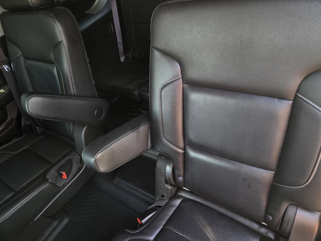 Used 2017 GMC Yukon SLT w/ Premium Edition RWD image 14