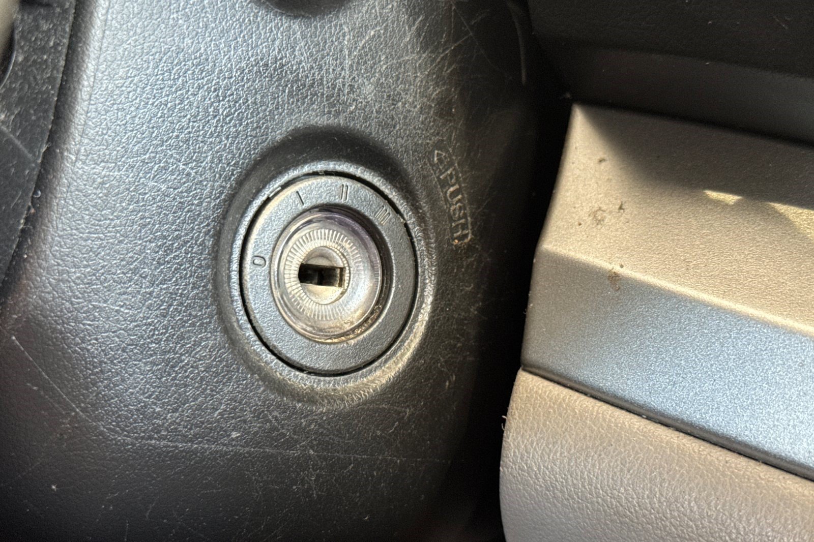 Used 2013 Honda CR-V LX image 27