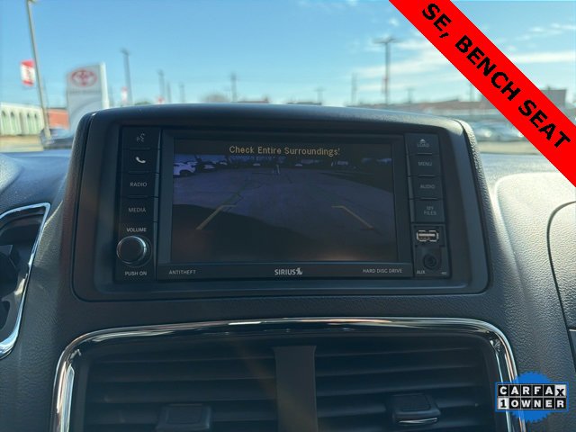 Used 2018 Dodge Grand Caravan SE w/ UConnect Hands-Free Group image 17