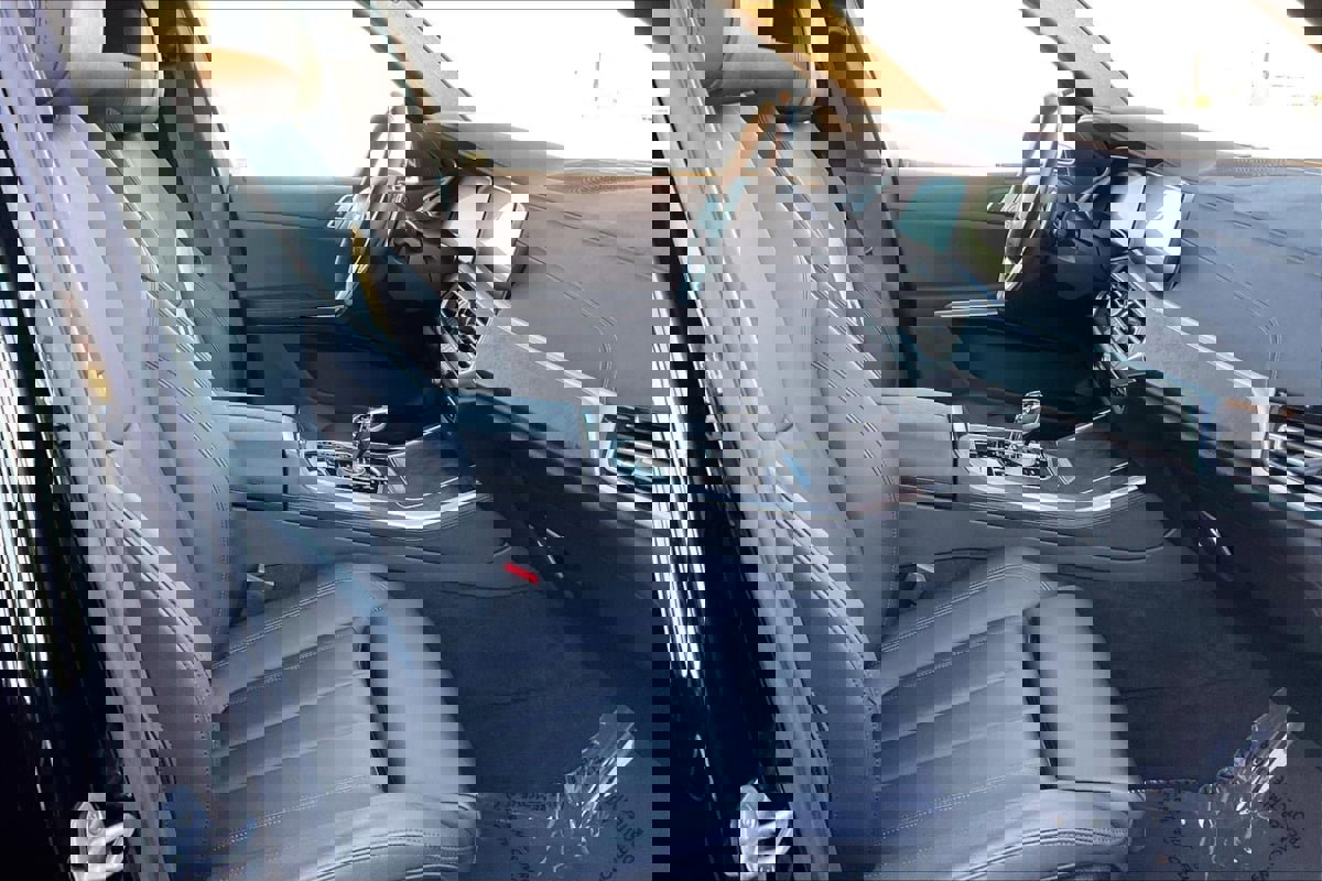 Used 2022 BMW X5 xDrive40i w/ Premium Package image 7