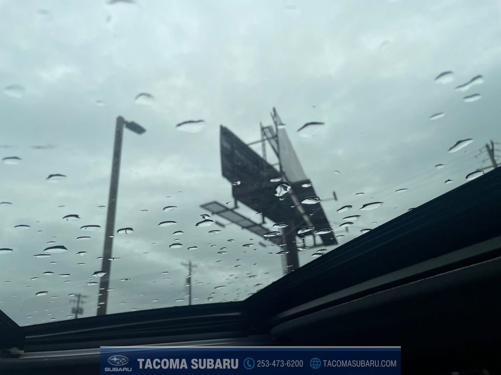 Used 2021 Toyota Sienna XSE image 22