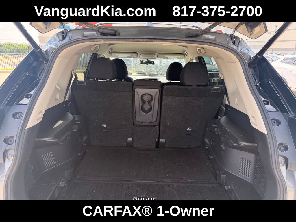 Used 2018 Nissan Rogue SV FWD image 27