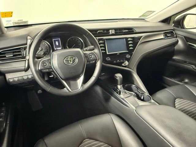 Used 2020 Toyota Camry SE w/ Convenience Package FWD image 34