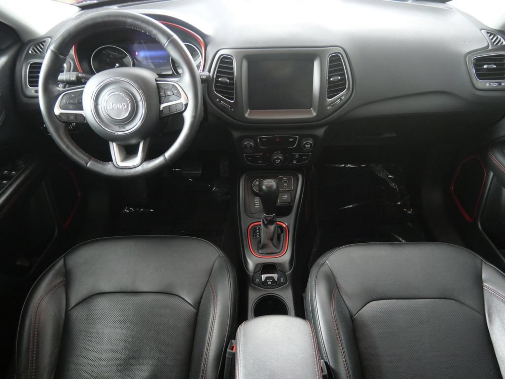 Used 2019 Jeep Compass Trailhawk w/ Leather Interior Group AWD/4WD image 19