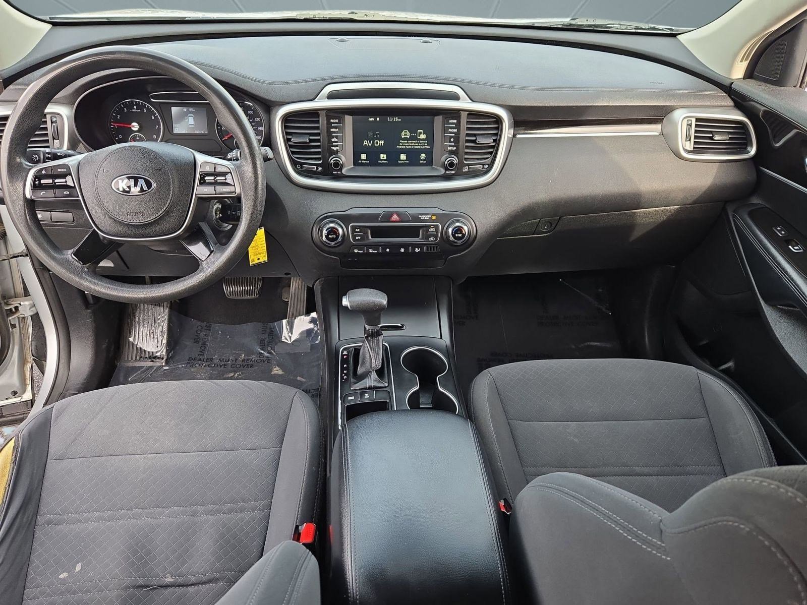 Used 2019 Kia Sorento LX image 12