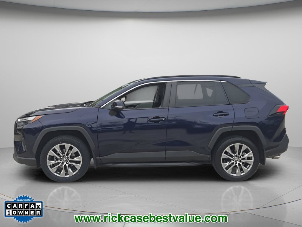 Used 2023 Toyota RAV4 XLE Premium FWD image 3