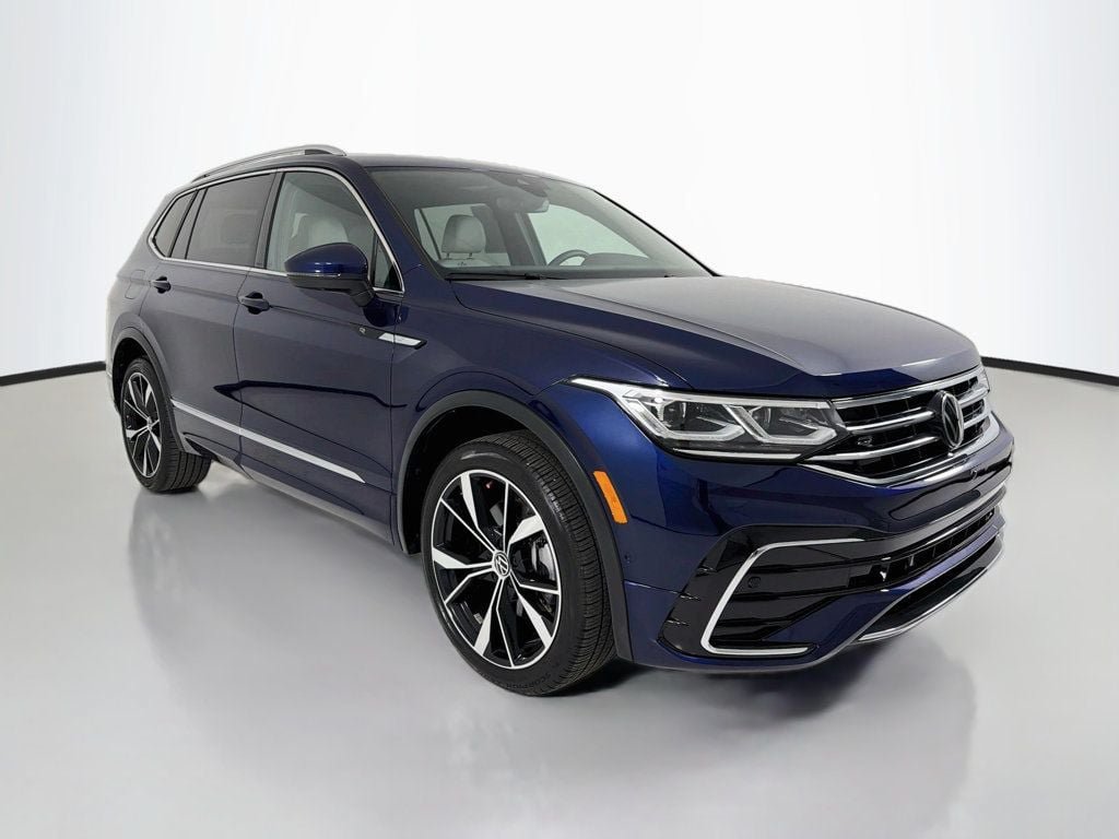 Used 2024 Volkswagen Tiguan SEL R-Line AWD/4WD image 1