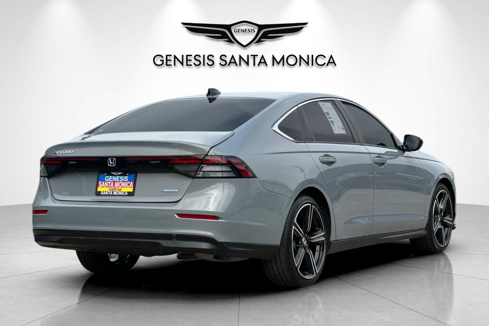 Used 2025 Honda Accord Sport image 4