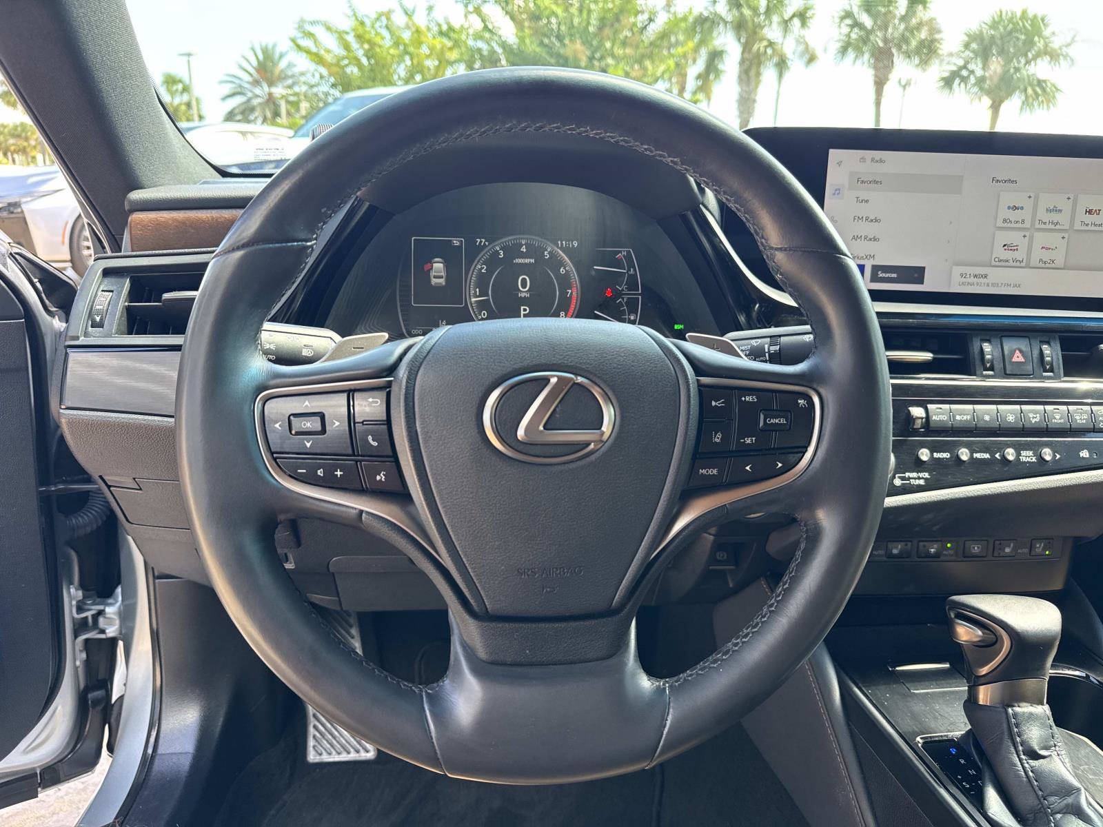 Used 2024 Lexus ES 350 w/ Premium Package FWD image 27