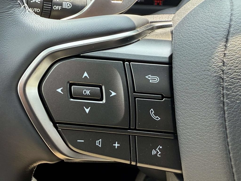New 2026 Lexus LX 700h Luxury AWD/4WD image 18