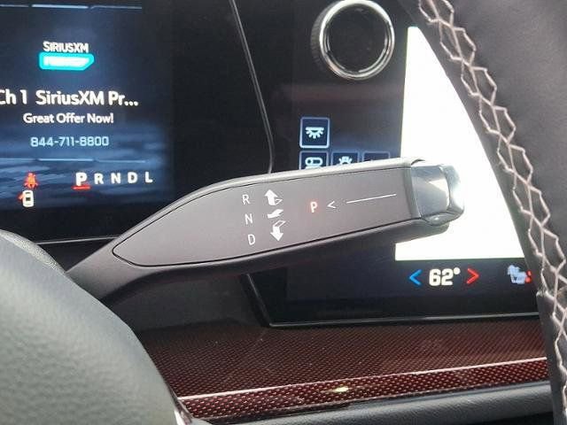 Used 2025 Chevrolet Traverse Z71 w/ Driver Confidence Package image 18