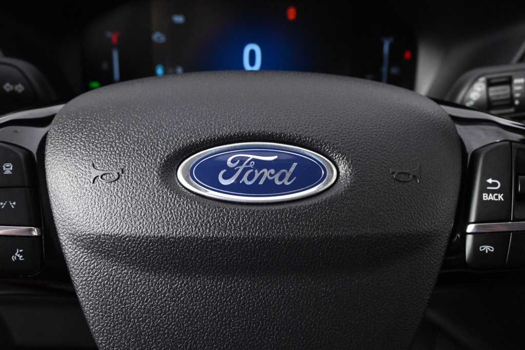 Used 2025 Ford Escape SE FWD image 35
