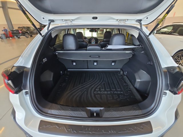 Used 2025 Subaru Crosstrek 2.5i Limited AWD/4WD image 23