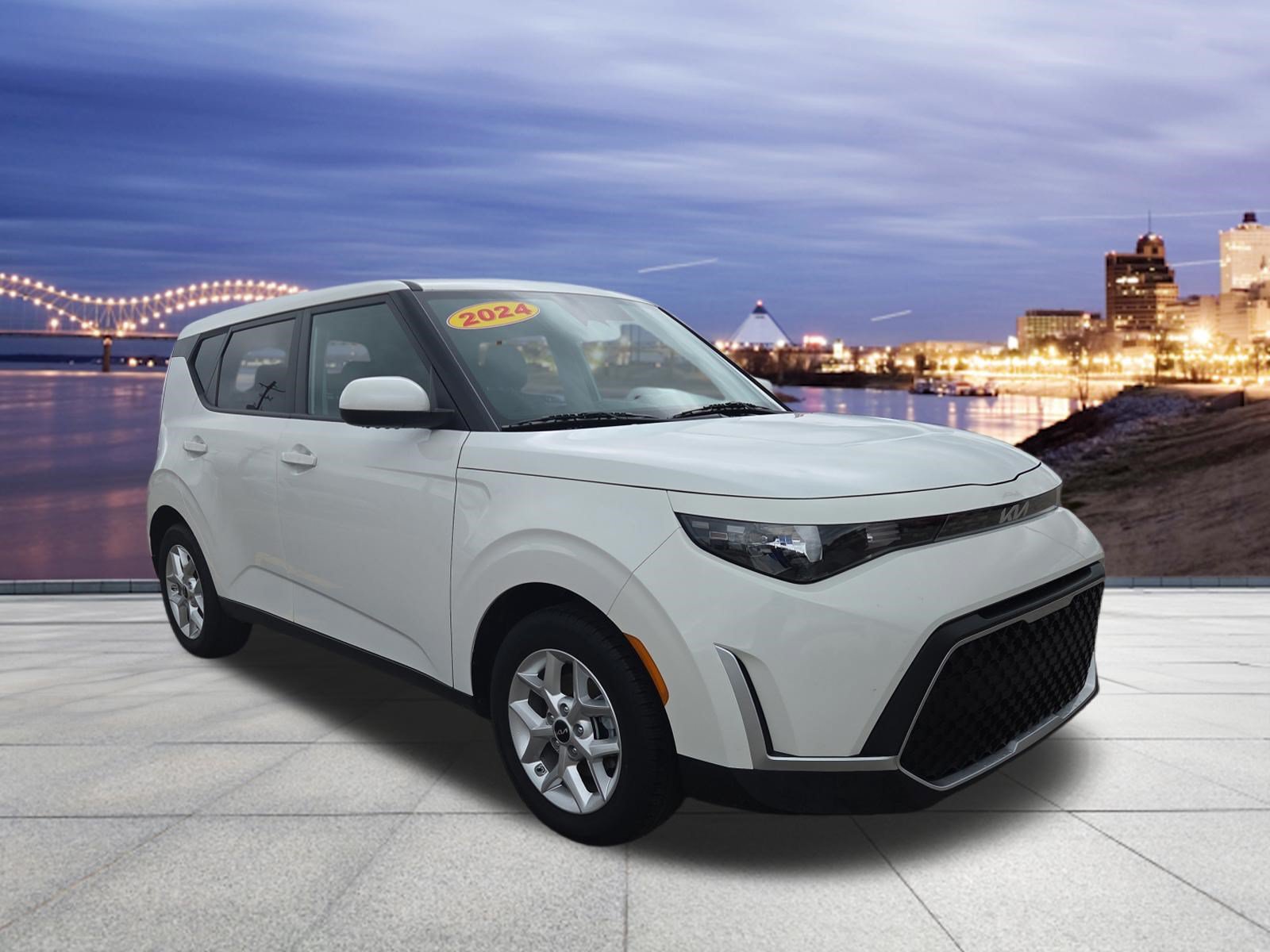 Used 2024 Kia Soul FWD image 4