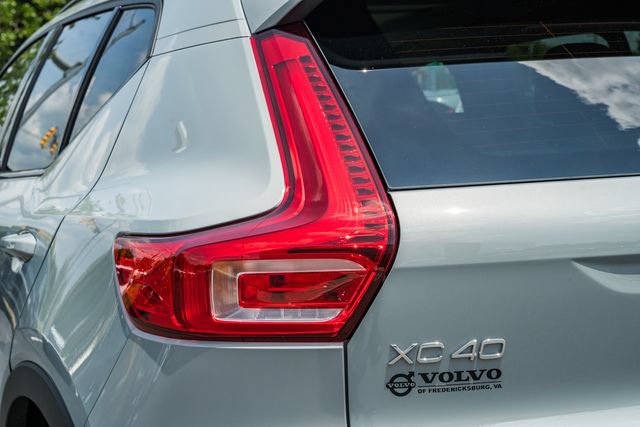 New 2026 Volvo XC40 B5 Core w/ Protection Package Premier AWD/4WD image 8