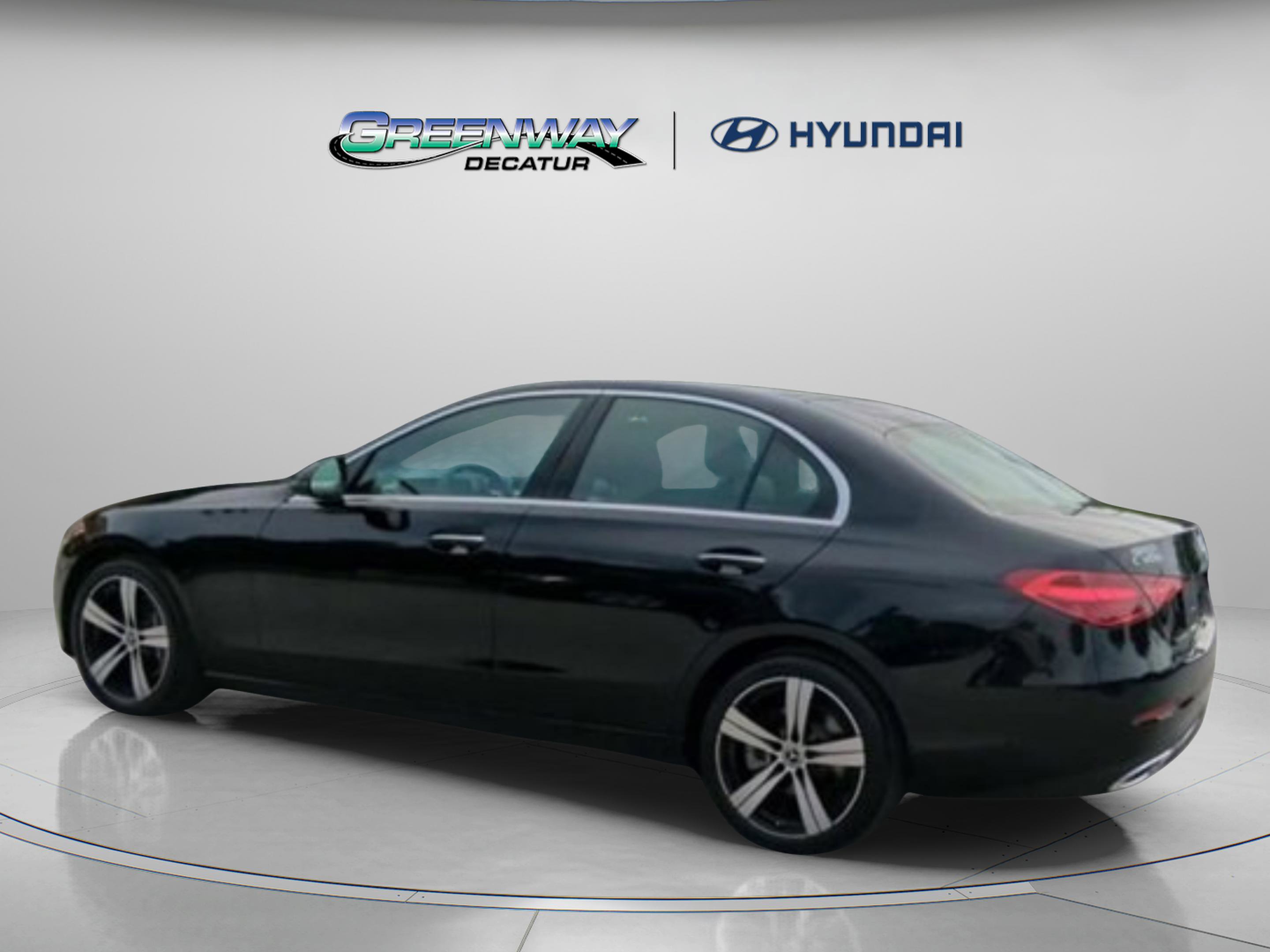 Used 2025 Mercedes-Benz C 300 Sedan image 17