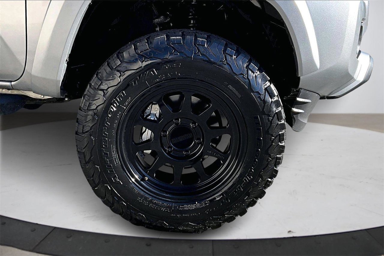 Used 2023 Toyota Tacoma SR5 image 32