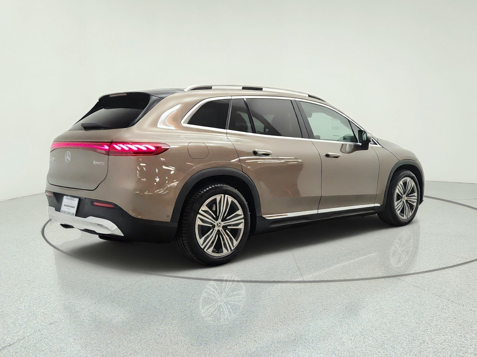 New 2027 Mercedes-Benz EQS 400 4MATIC SUV image 5