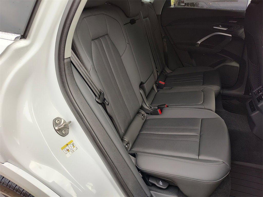 New 2025 Audi Q5 Premium Plus image 13