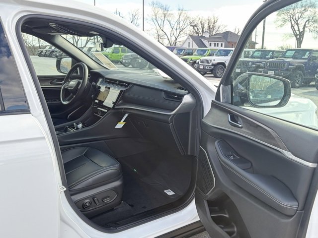 New 2026 Jeep Grand Cherokee Limited image 27