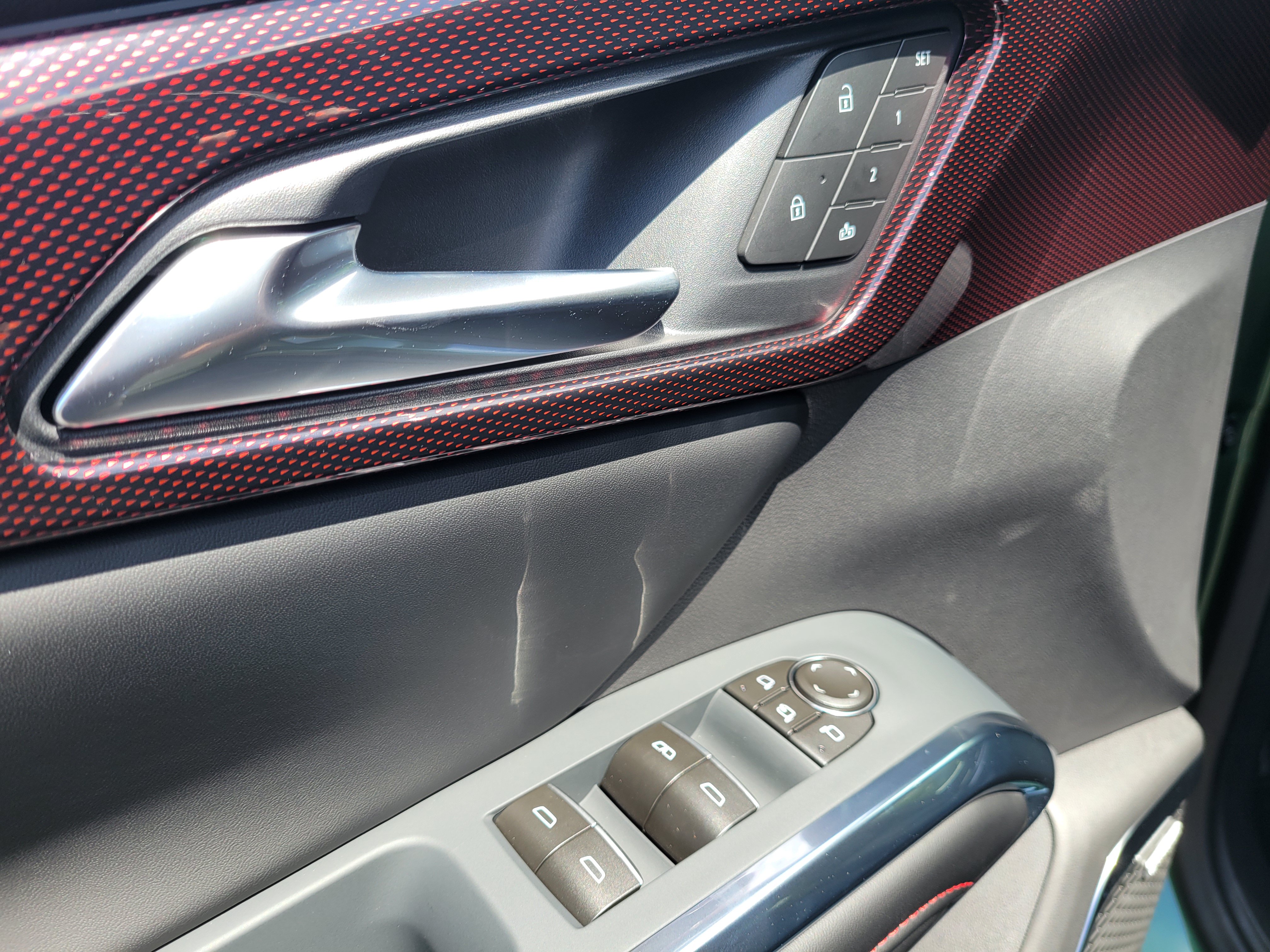 New 2027 Chevrolet Traverse RS w/ LPO, Floor Liner Package FWD image 28