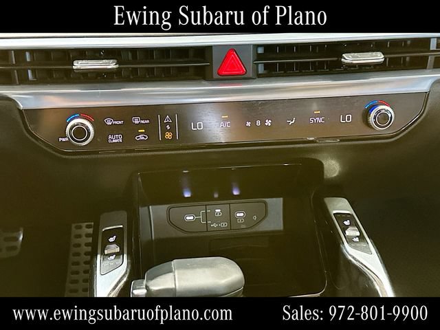 Used 2025 Kia Sorento SX Prestige w/ Olive Brown Leather Package AWD/4WD image 16