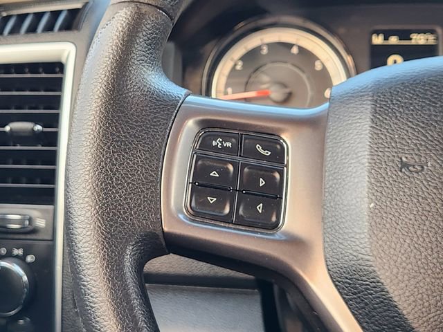 Used 2021 RAM 1500 Classic SLT image 28